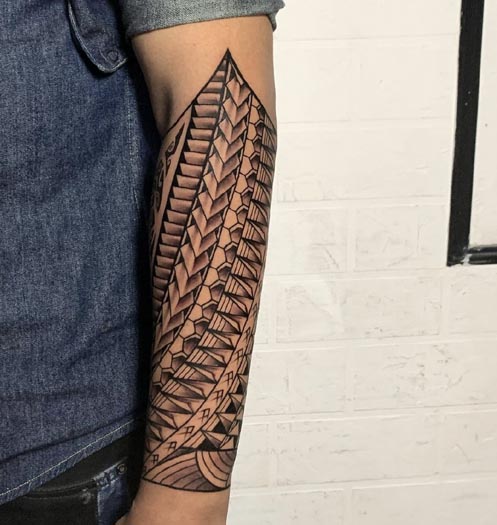 polynesian samoan freehand tattoo male left half arm sleeve 1