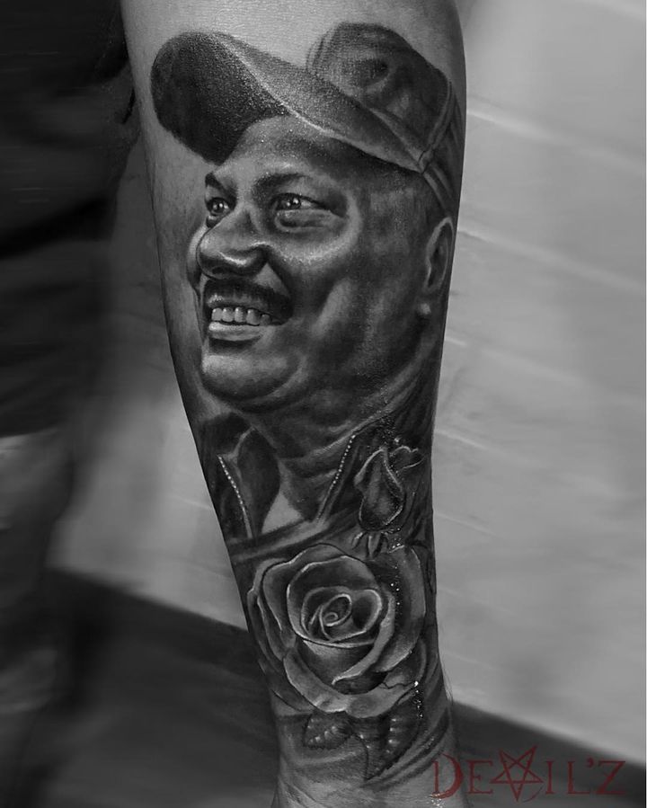 back of arm portrait with rose