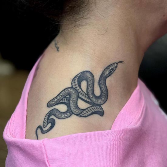 snake tattoo design female upper shoulder